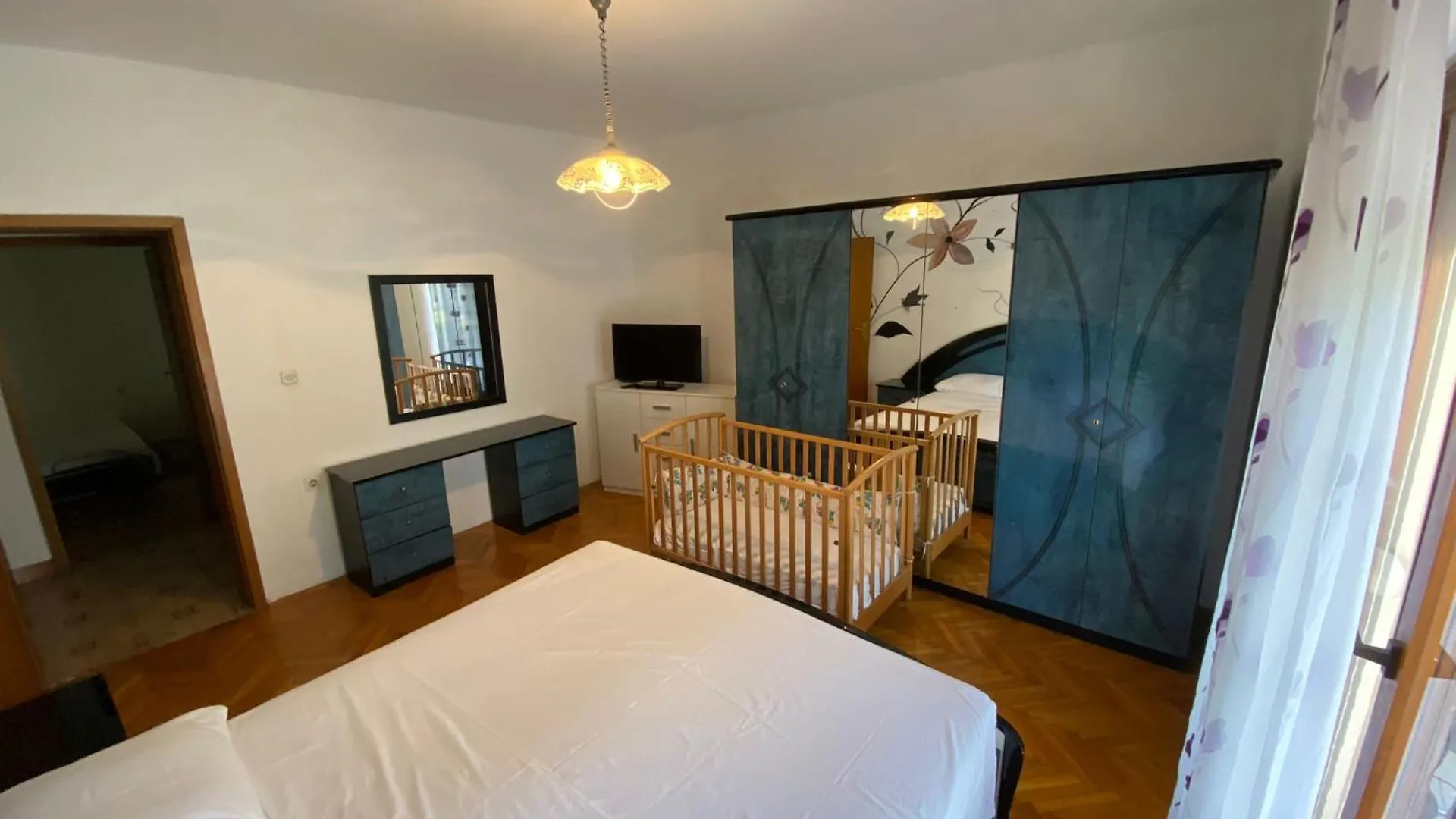 Marina Apartment Kastela Croatia